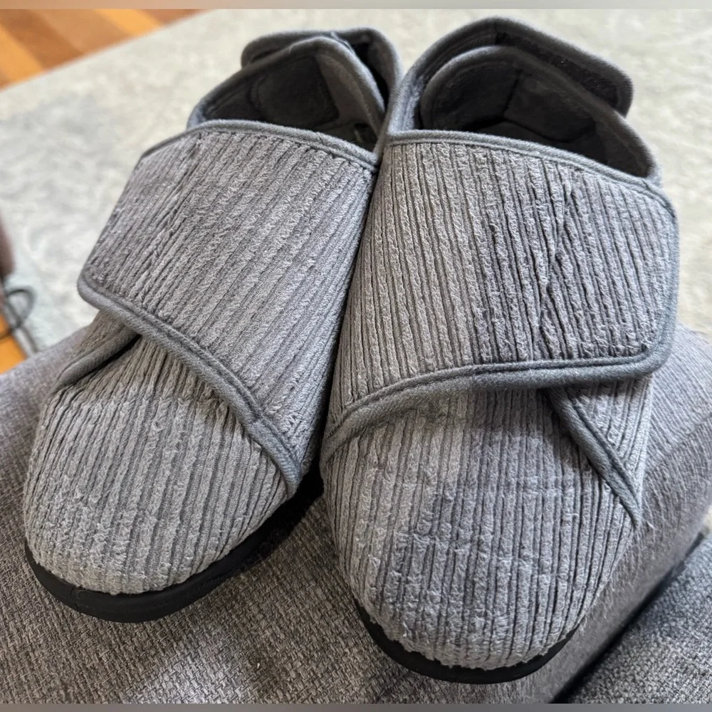 Hometop Grey House Slippers Traction Hard Soles Double Velcro Woman 9 Elderly - Picture 3 of 9